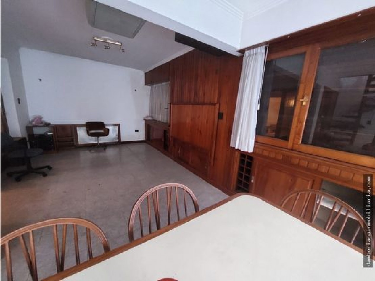 CHALET 4 AMBIENTES EN CORAZON BARRIO CHAUVIN