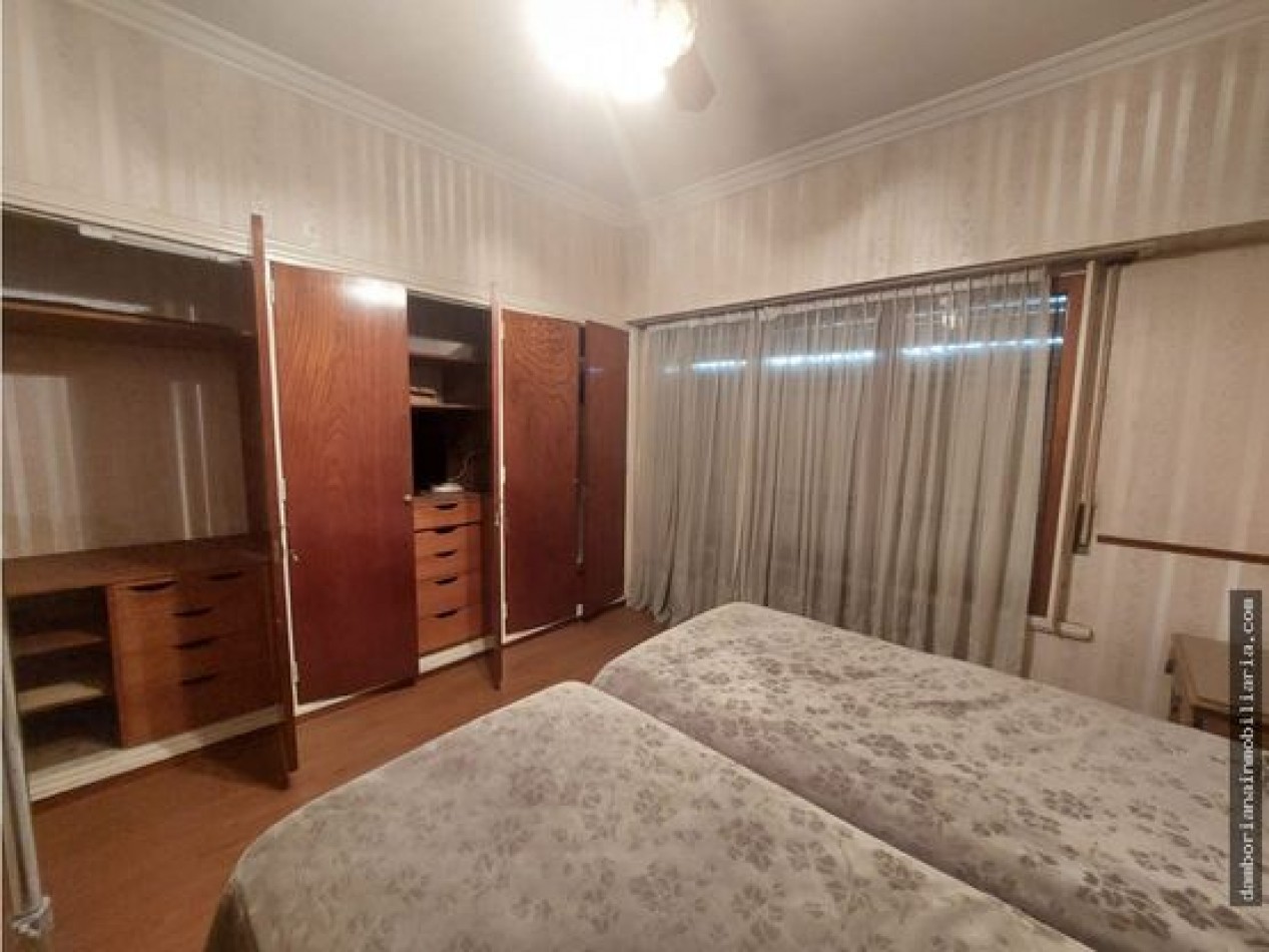 CHALET 4 AMBIENTES EN CORAZON BARRIO CHAUVIN