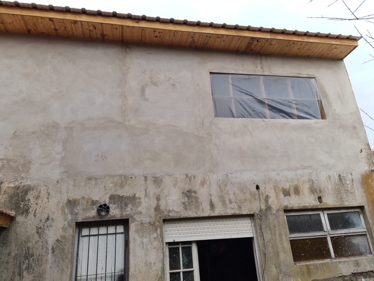 CHALET EN VENTA. ESTRADA AL 7200. A TERMINAR