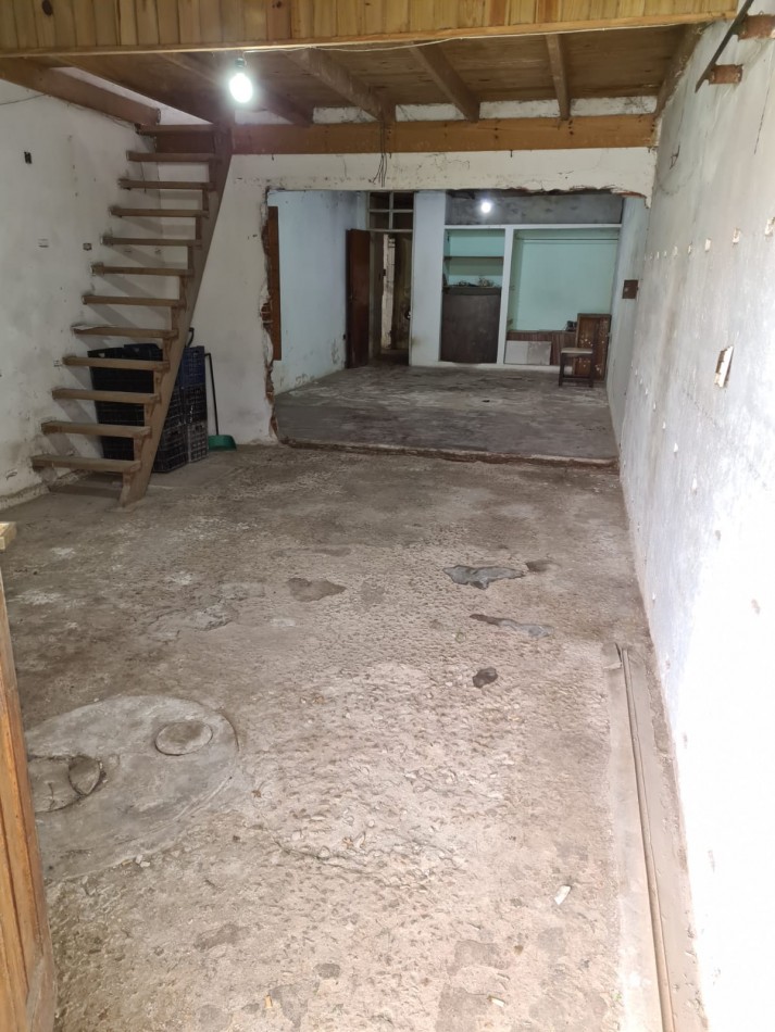CHALET EN VENTA. ESTRADA AL 7200. A TERMINAR