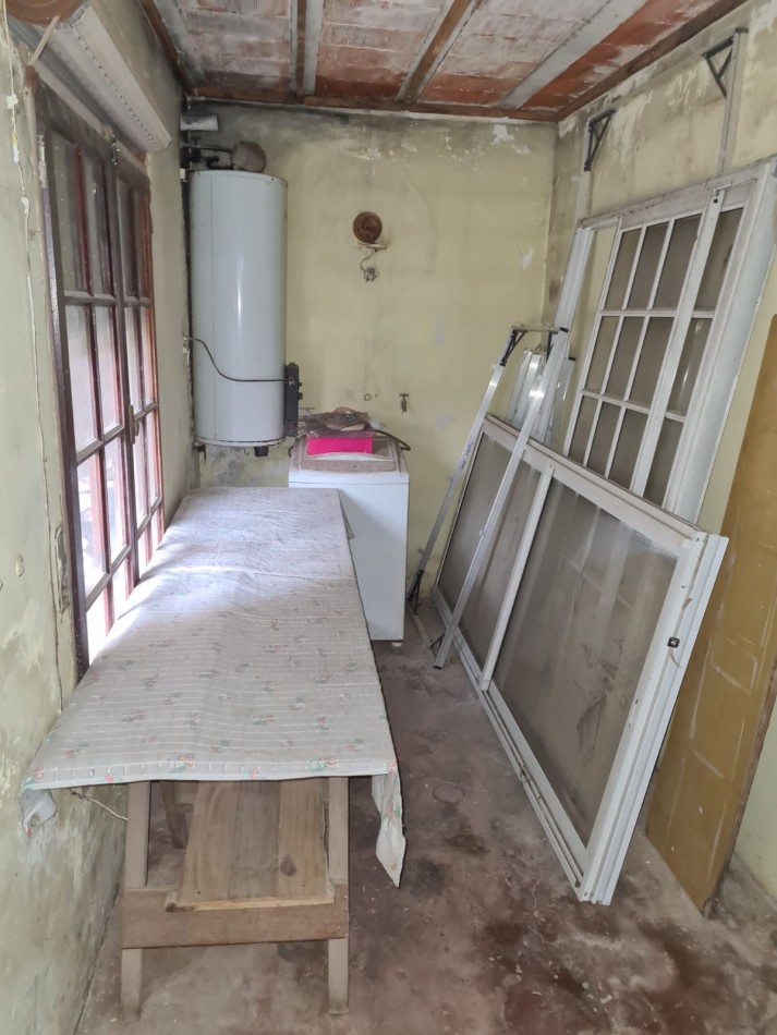 CHALET EN VENTA. ESTRADA AL 7200. A TERMINAR