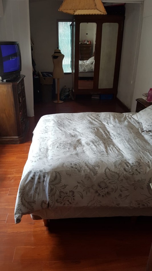 Chalet 5 Ambientes. 450 Mts. Barrio San Carlos