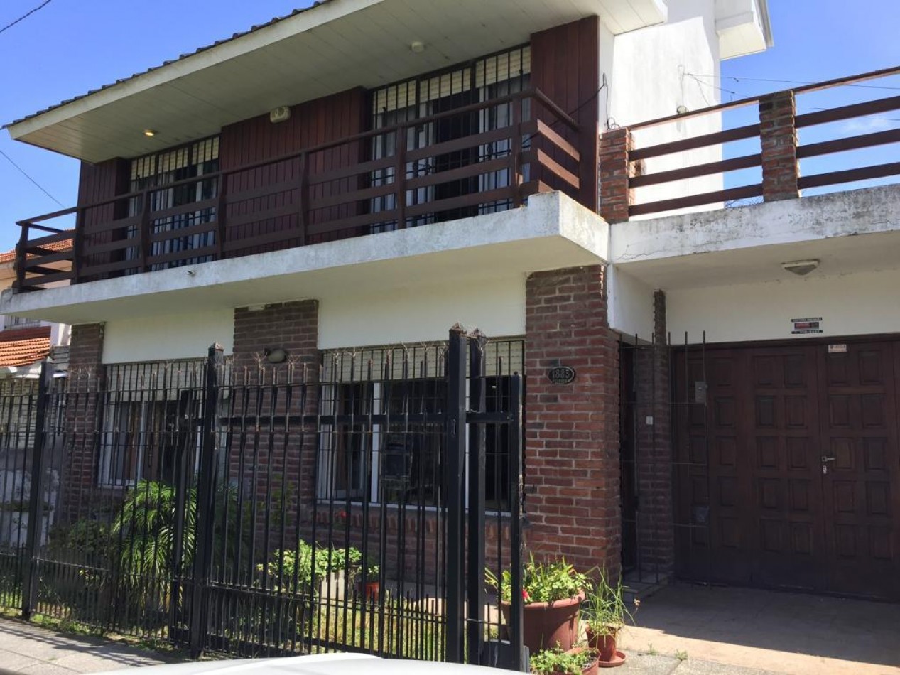 Venta Chalet 3 Ambientes. Zona Constitucion.