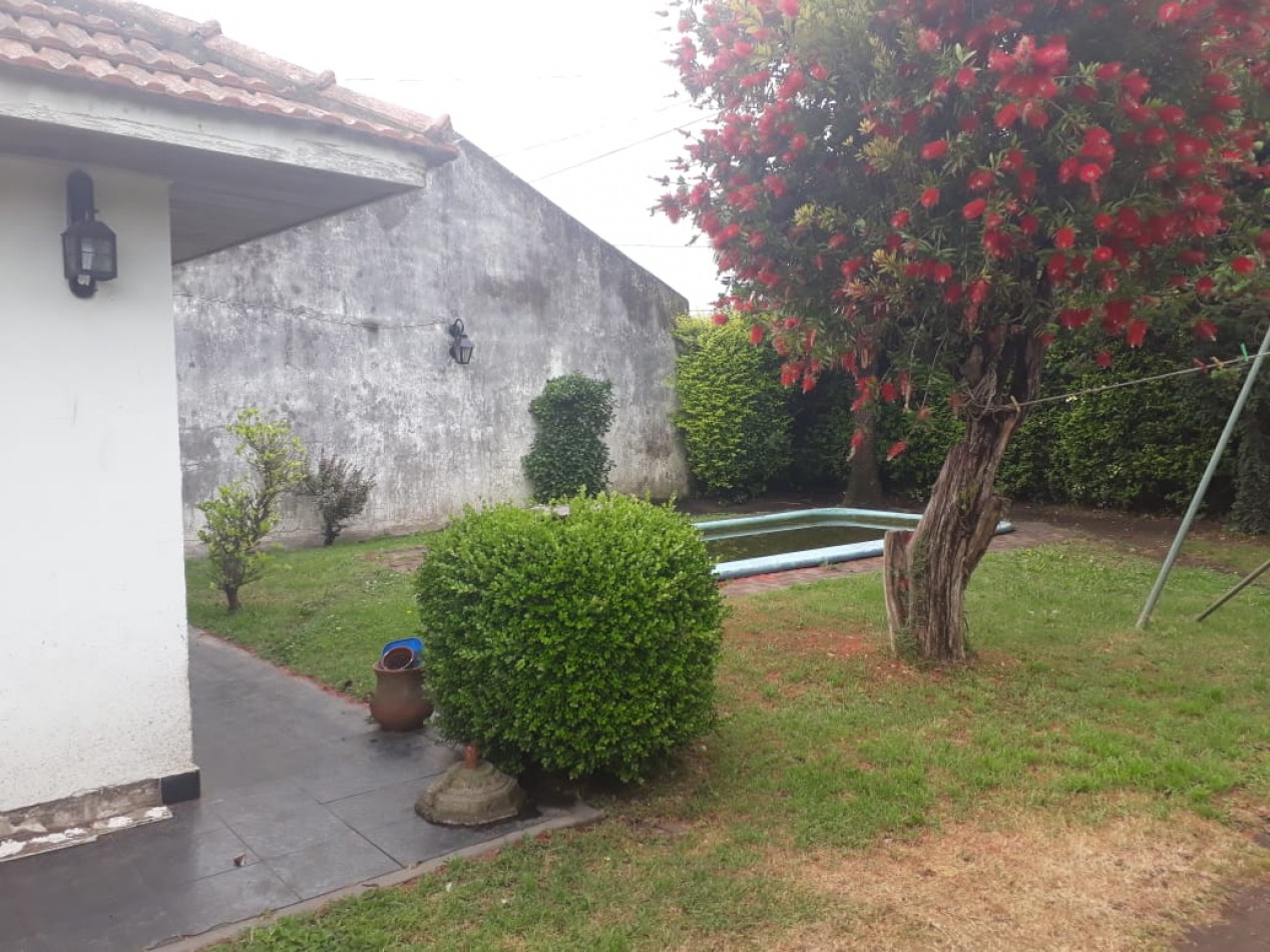 Chalet En Venta. 4 Ambientes Sobre Lote De 300 Mts.