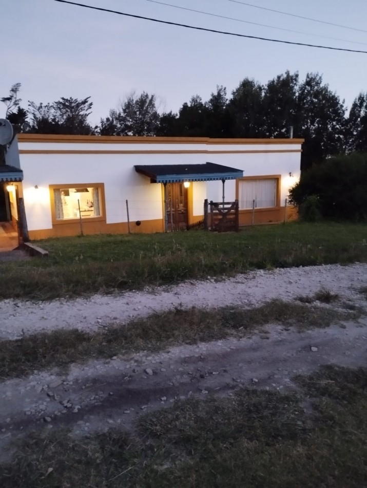 CASA EN VENTA, ESTILO CAMPO. SIERRA DE LOS PADRES