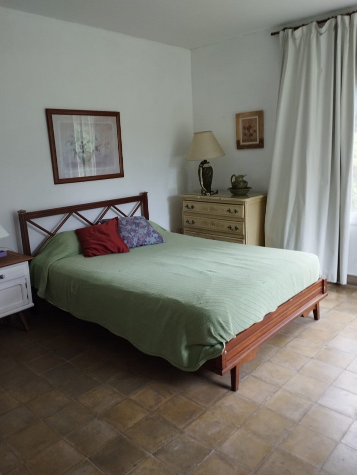CASA EN VENTA, ESTILO CAMPO. SIERRA DE LOS PADRES