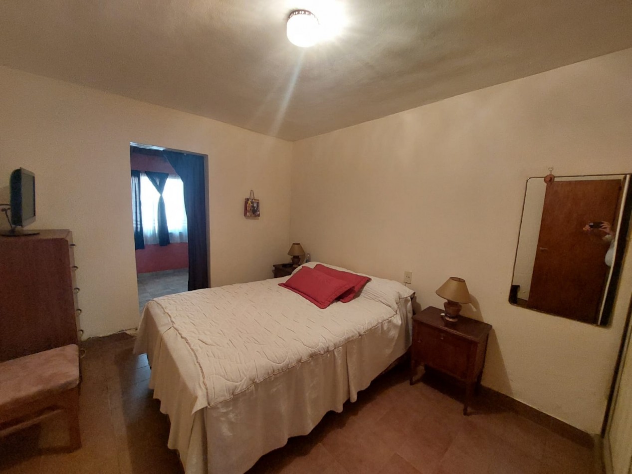 Chalet 3 amb + dpto 2 amb. Barrio Florentino Ameghino