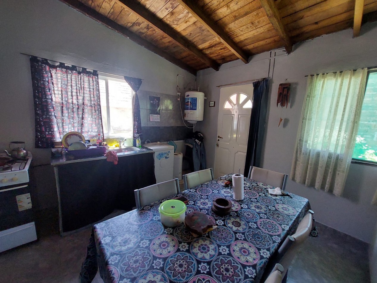 Chalet 3 amb + dpto 2 amb. Barrio Florentino Ameghino