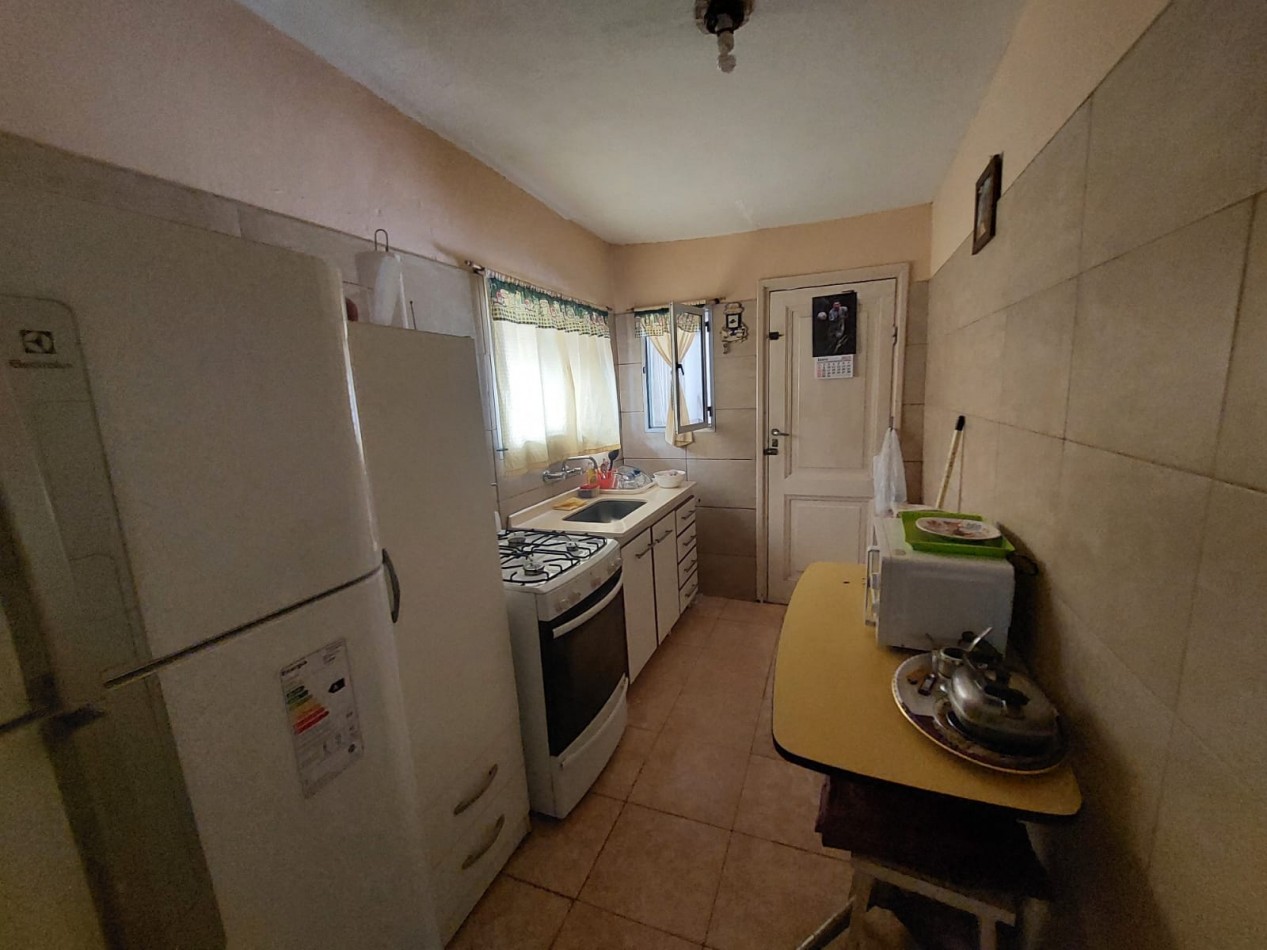 Chalet 3 amb + dpto 2 amb. Barrio Florentino Ameghino