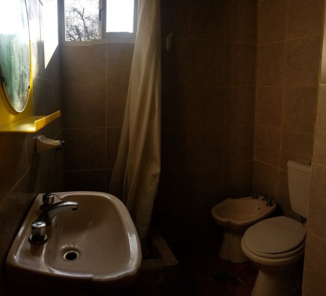 CASA EN VENTA. ZONA UNIVERSIDAD. IDEAL HOSTEL.