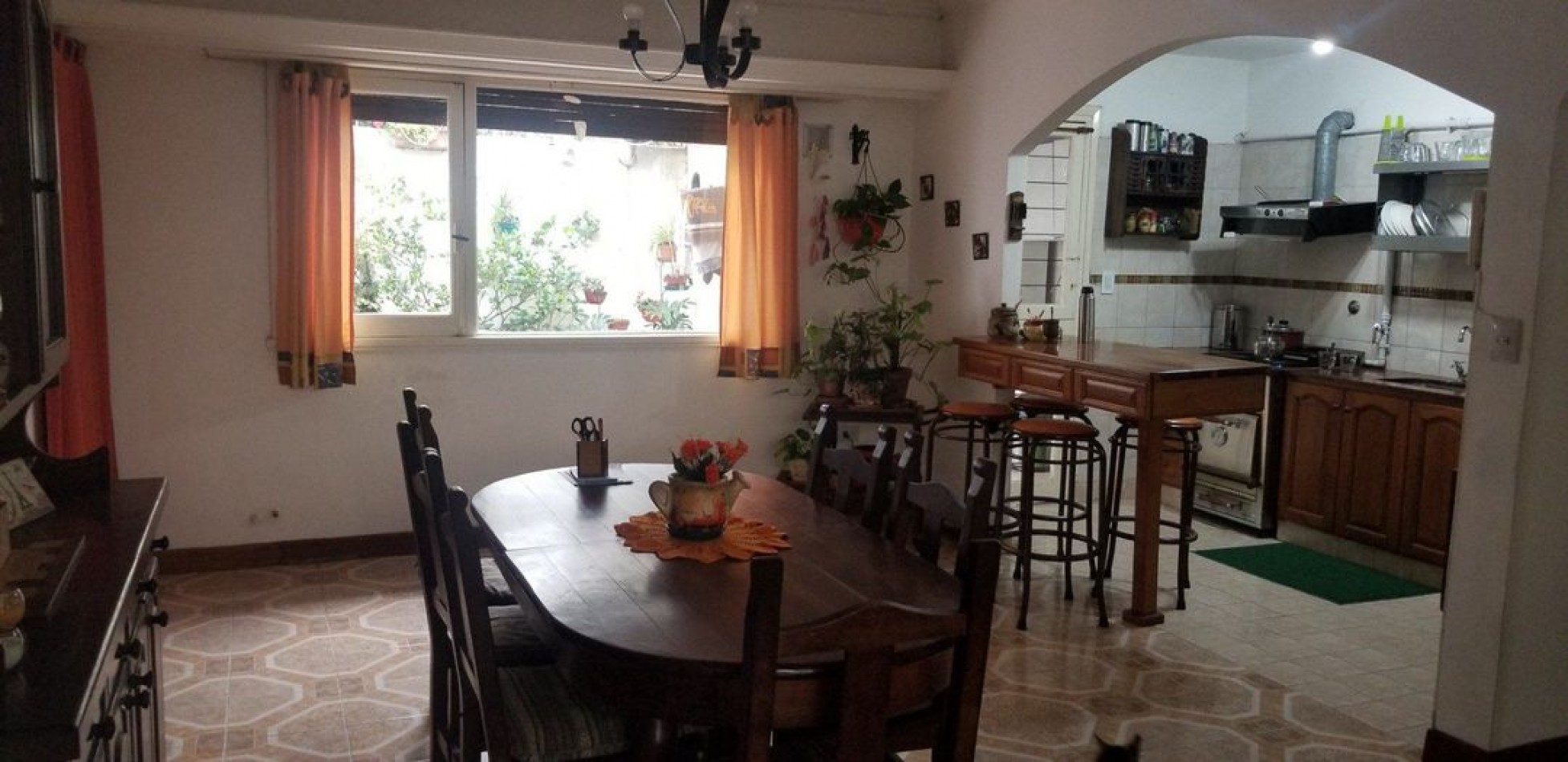 CASA EN VENTA. ZONA UNIVERSIDAD. IDEAL HOSTEL.