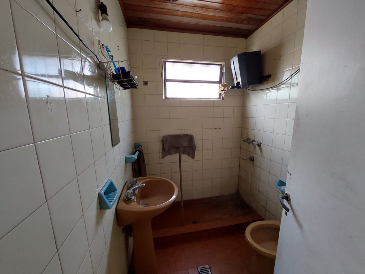 CASA EN VENTA. BARRIO LOPEZ DE GOMARA