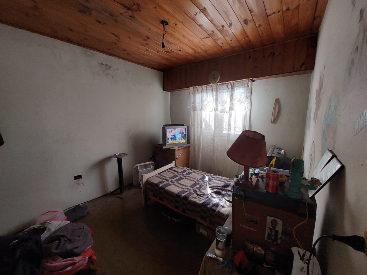 CASA EN VENTA. BARRIO LOPEZ DE GOMARA