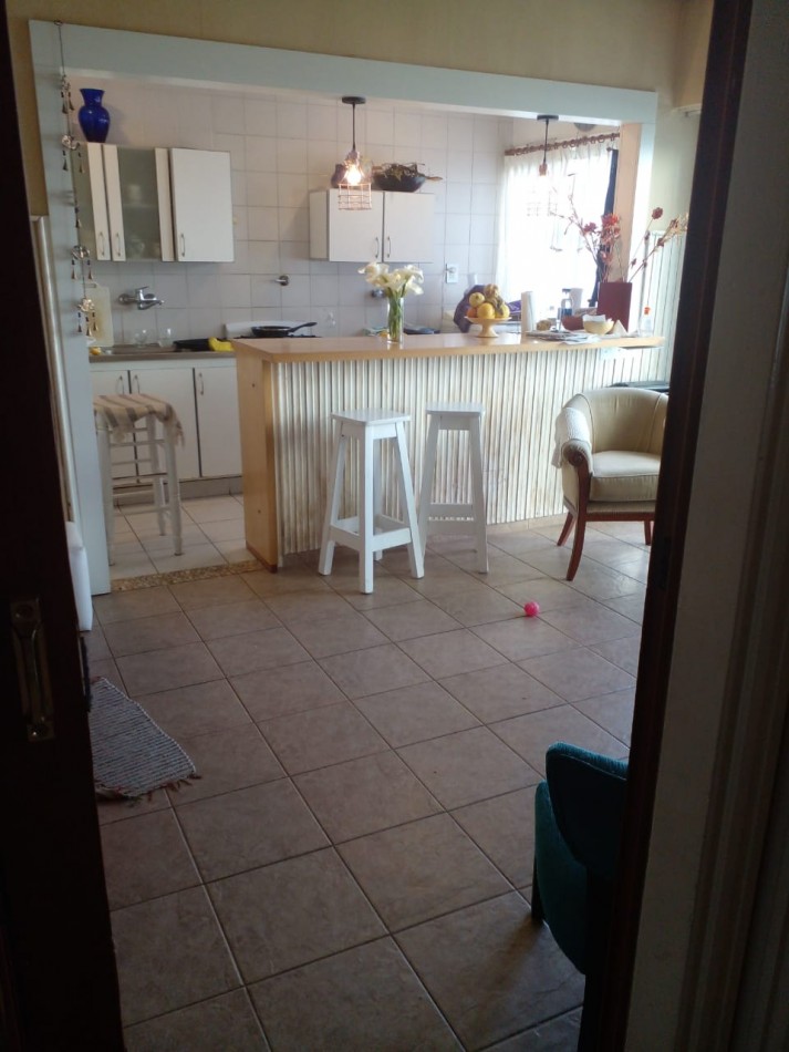 BARRIO SARMIENTO. EN VENTA, DEPARTAMENTO 3 AMBIENTES