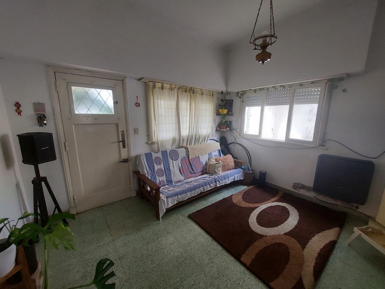 Chalet 3 Ambientes mas dpto en venta. Saenz Peña y 12 de Octubre