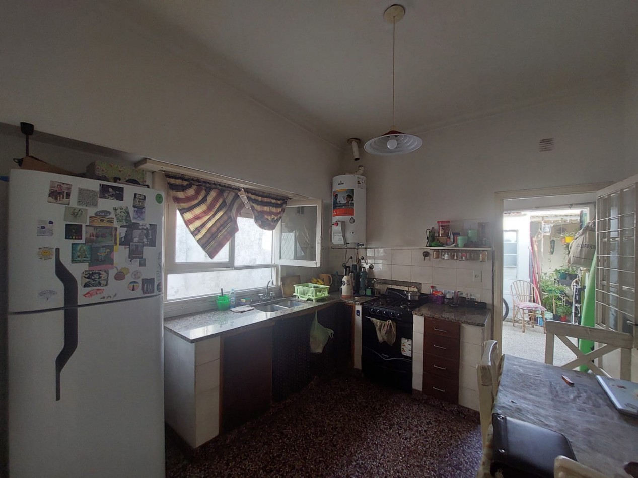 Chalet 3 Ambientes mas dpto en venta. Saenz Peña y 12 de Octubre