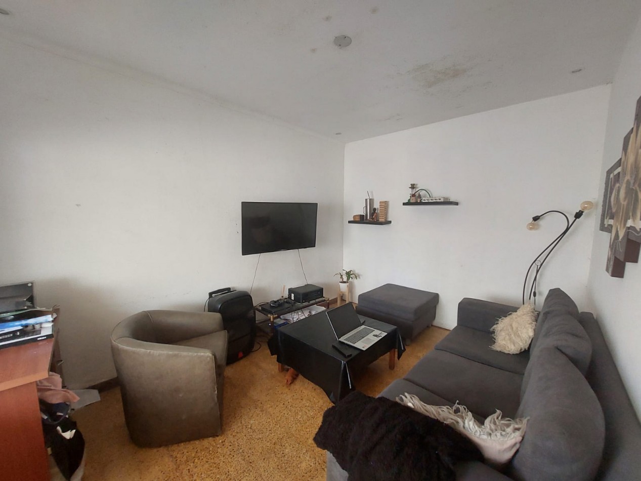 Chalet 3 Ambientes mas dpto en venta. Saenz Peña y 12 de Octubre