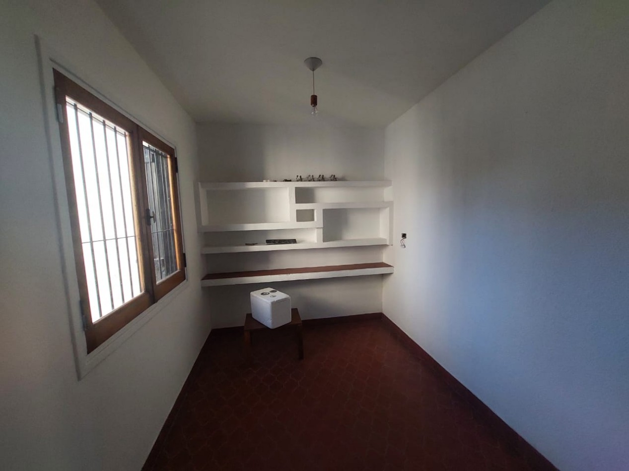 CASA 4 AMBIENTES EN BARRIO COLINAS DE PERALTA RAMOS