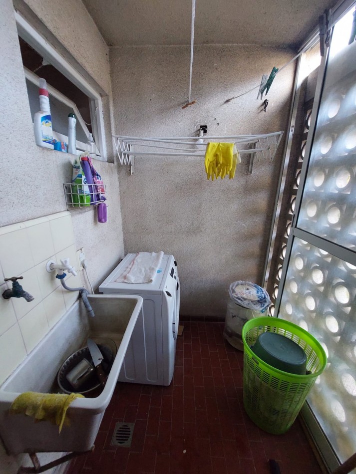 DEPARTAMENTO EN VENTA. 4 AMBIENTES. EMPLEADOS DE COMERCIO