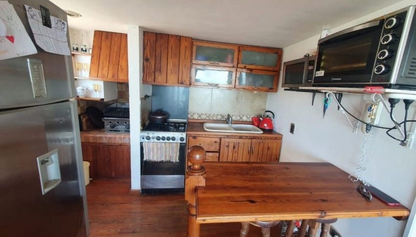 Semi piso tres ambientes. 9 de julio al 2300