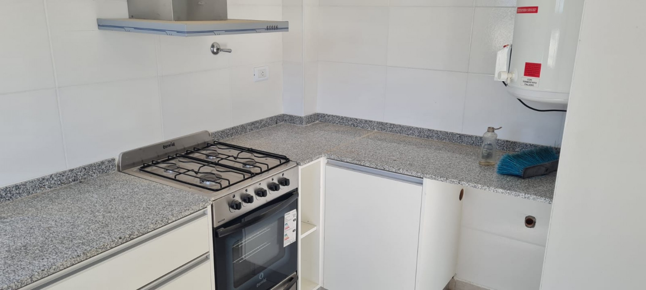 DUPLEX 3 AMBIENTES. BARRIO FELIX U. CAMET.