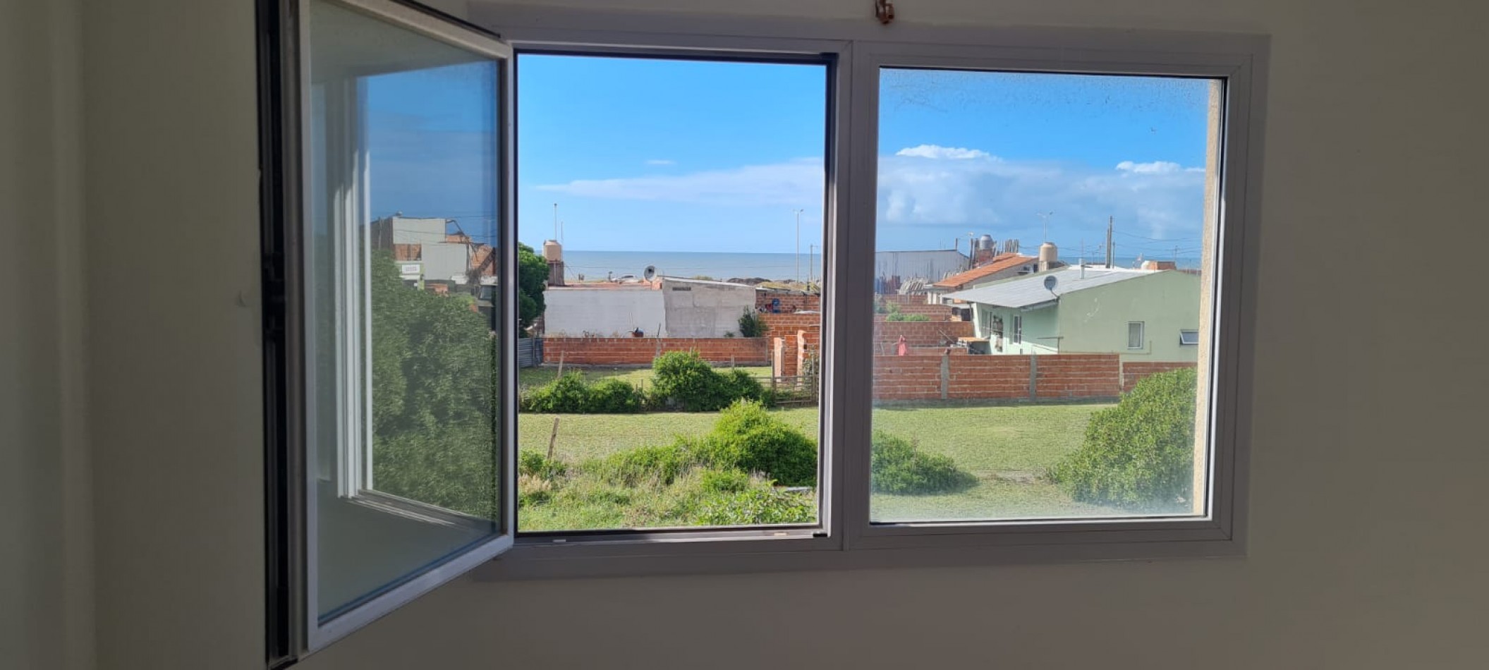 DUPLEX 3 AMBIENTES. BARRIO FELIX U. CAMET.