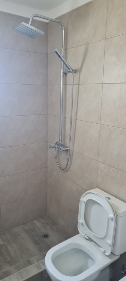 DUPLEX 3 AMBIENTES. BARRIO FELIX U. CAMET.