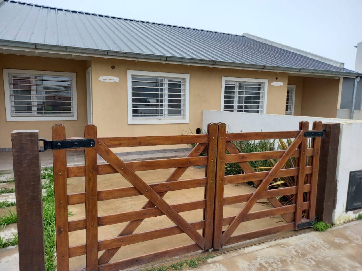 VENTA. DUPLEX DOS AMBIENTES A ESTRENAR. BARRIO FELIX U. CAMET