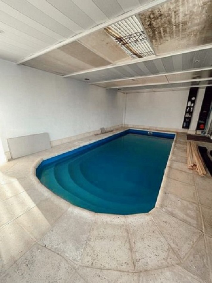 EXCELENTE CHALET DE CATEGORIA 4 AMBIENTES ZONA LURO Y ALIO
