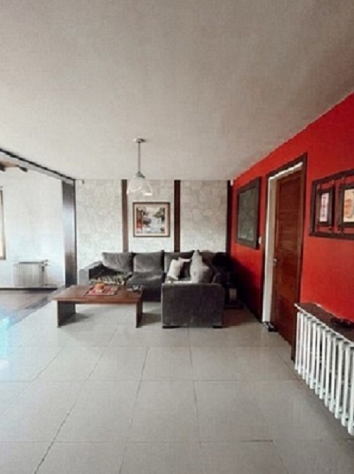 EXCELENTE CHALET DE CATEGORIA 4 AMBIENTES ZONA LURO Y ALIO