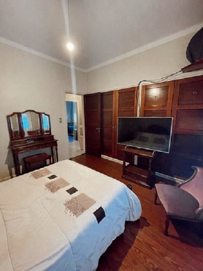 EXCELENTE CHALET DE CATEGORIA 4 AMBIENTES ZONA LURO Y ALIO