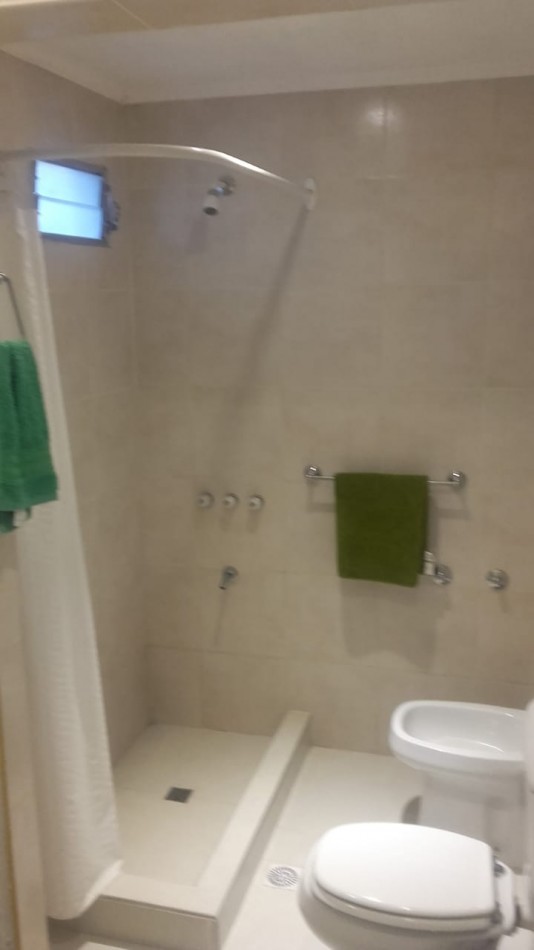 CASA EN VENTA. ZONA EL GAUCHO.