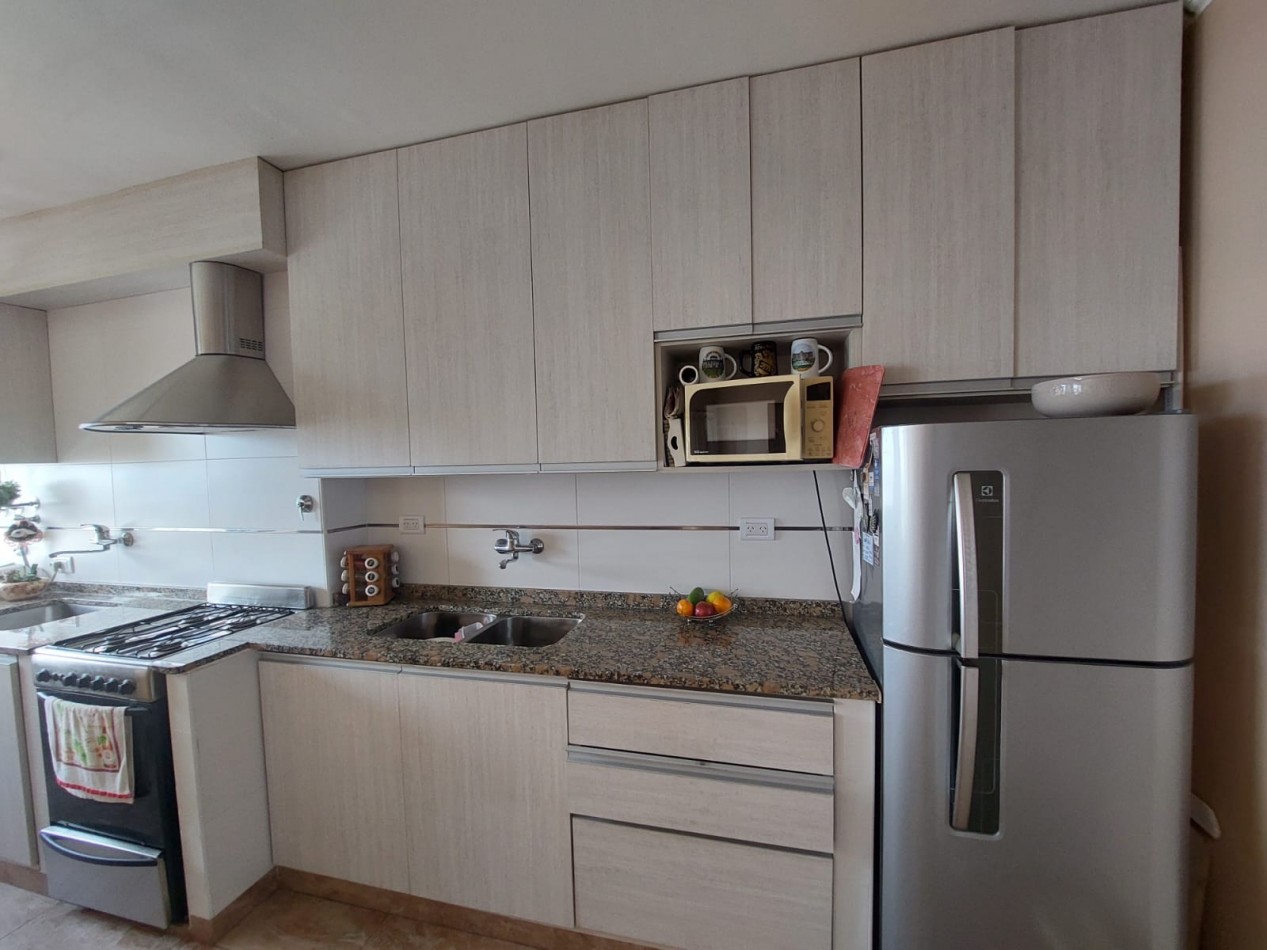 DEPARTAMENTO EN VENTA. DOS AMBIENTES. BRONZINI 1400