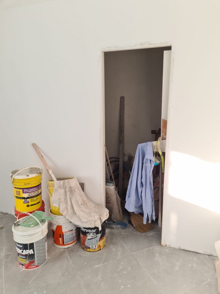Local comercial a Estrenar zona Patagones y Rejon