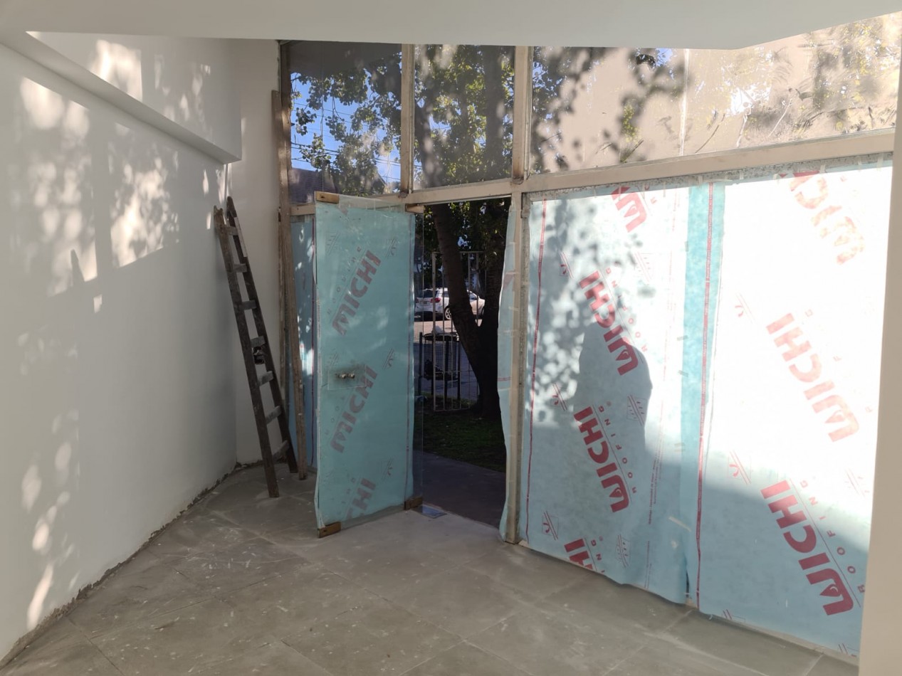 Local comercial a Estrenar zona Patagones y Rejon