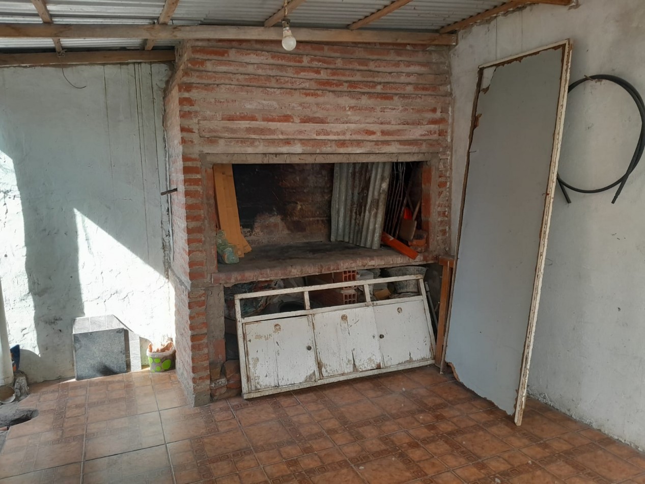 CASA MAS DEPARTAMENTO. ZONA ITUZAINGO Y TANDIL