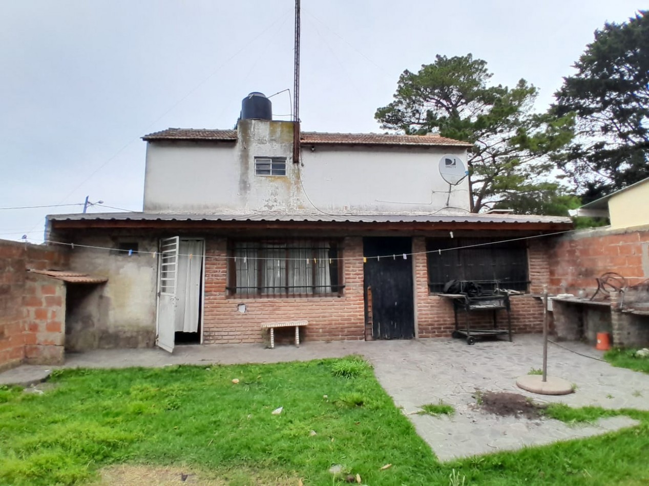 CHALET EN VENTA. BARRIO DOS DE ABRIL