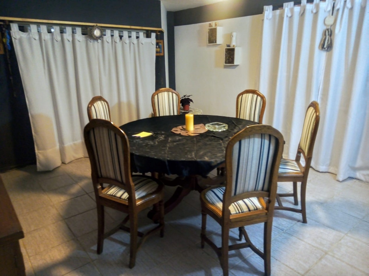 CASA EN VENTA, 4 AMBIENTES. BARRIO 9 DE JULIO