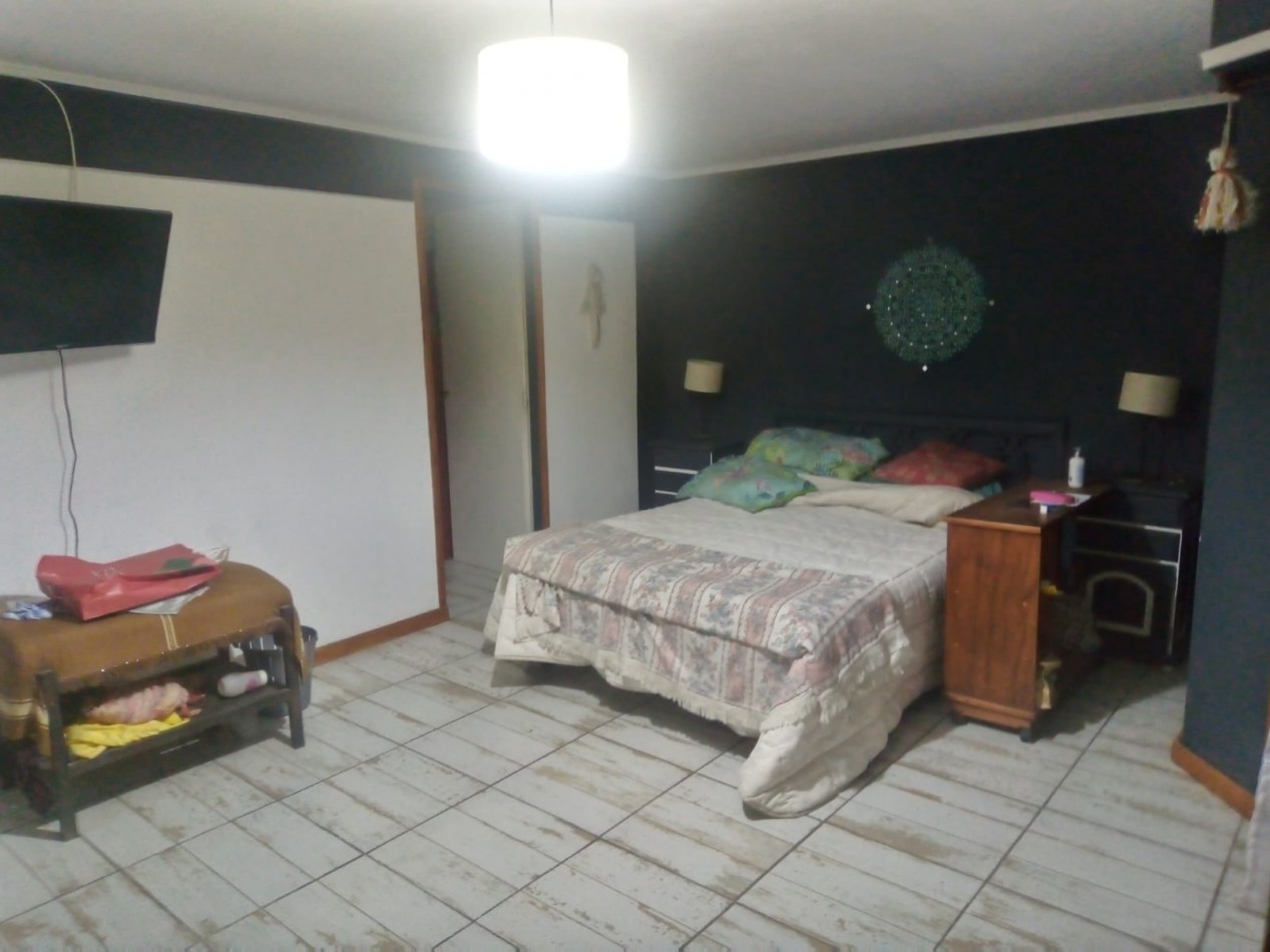 CASA EN VENTA, 4 AMBIENTES. BARRIO 9 DE JULIO
