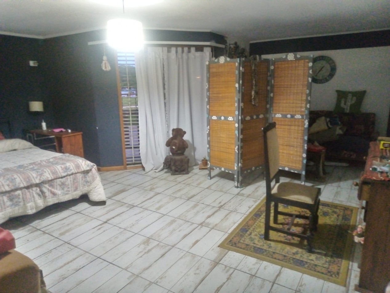 CASA EN VENTA, 4 AMBIENTES. BARRIO 9 DE JULIO