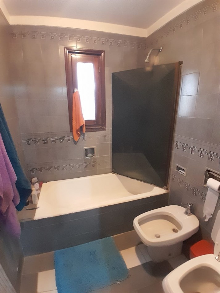 CHALET EN VENTA. BARRIO SANTA MONICA