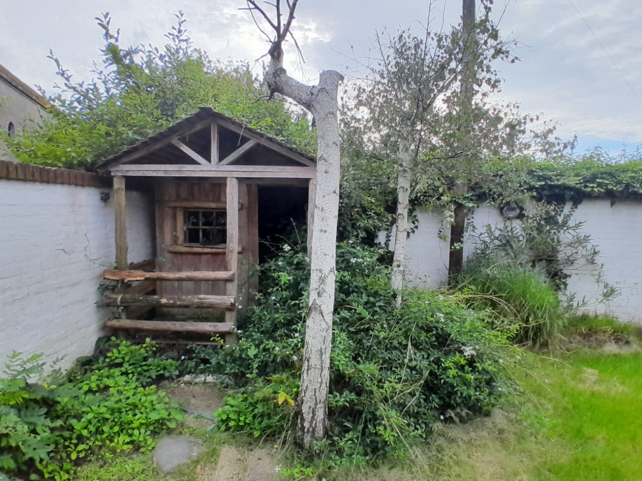 CHALET EN VENTA. BARRIO SANTA MONICA