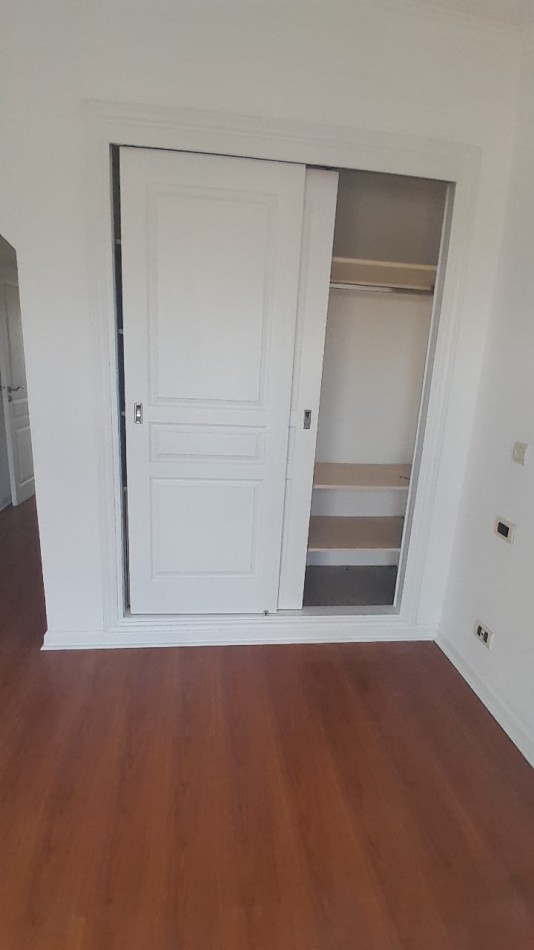 EN VENTA SEMIPISO ZONA CONSTITUCION 4100