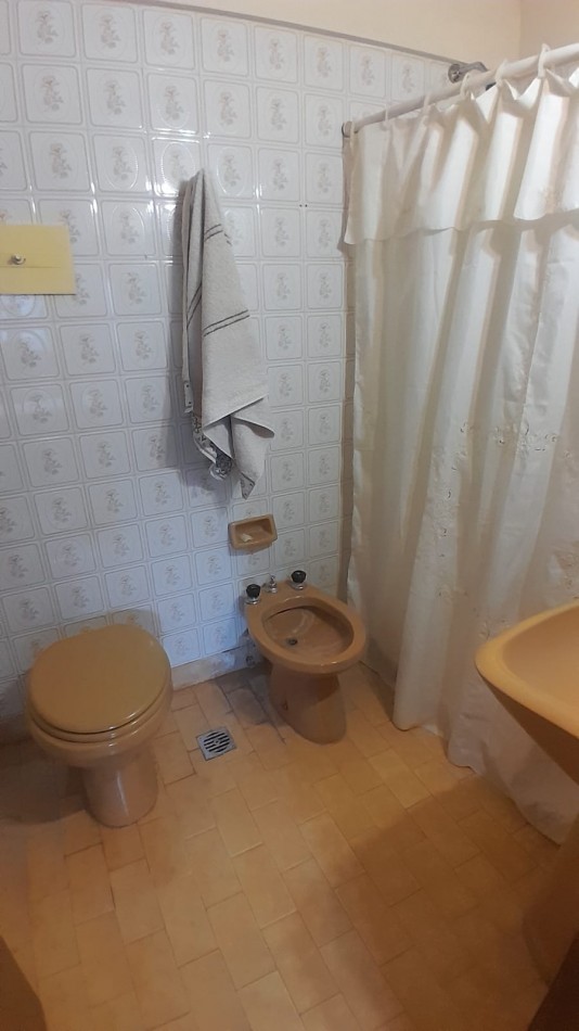 EN VENTA. PH PLANTA BAJA. PRIMERA JUNTA Y CORDOBA