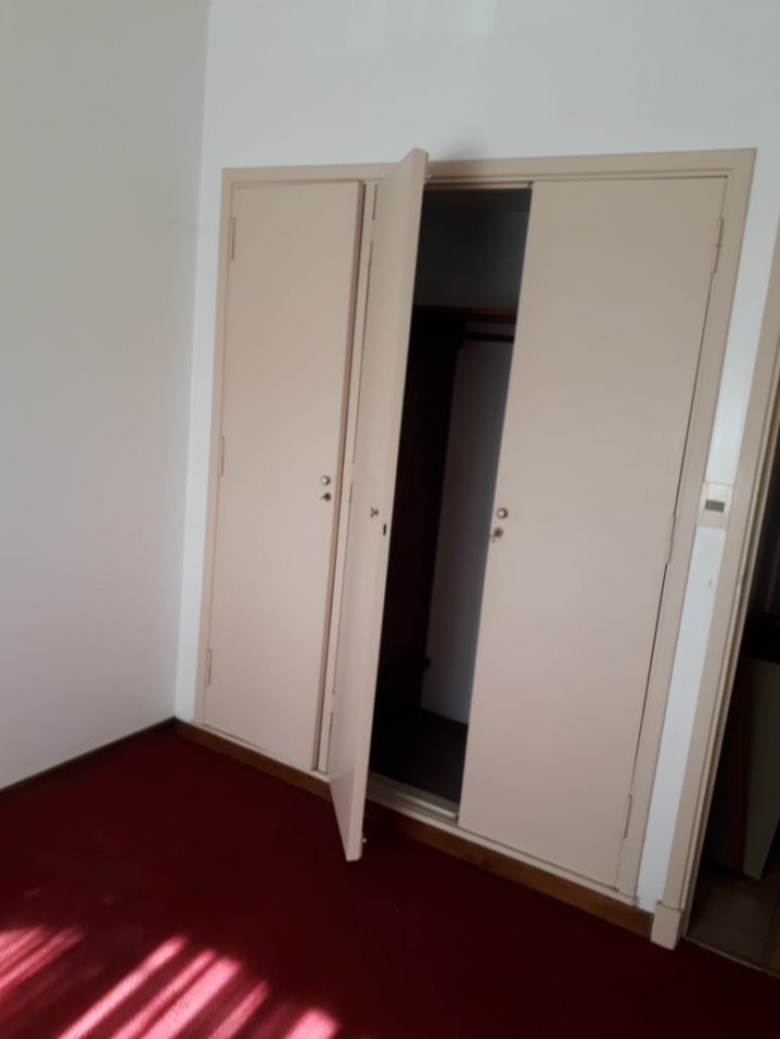 PH EN VENTA. LIBERTAD Y 180. TRES AMBIENTES CON TERRAZA