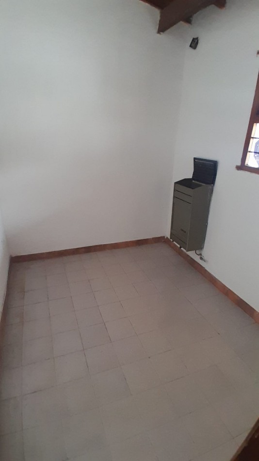 PH EN VENTA. 4 AMBIENTES CON PATIO. ZONA CERRITO SUR