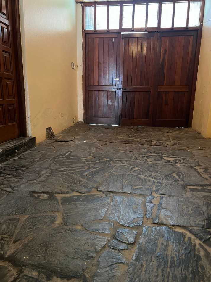 CHALET EN VENTA. BROWN 3500
