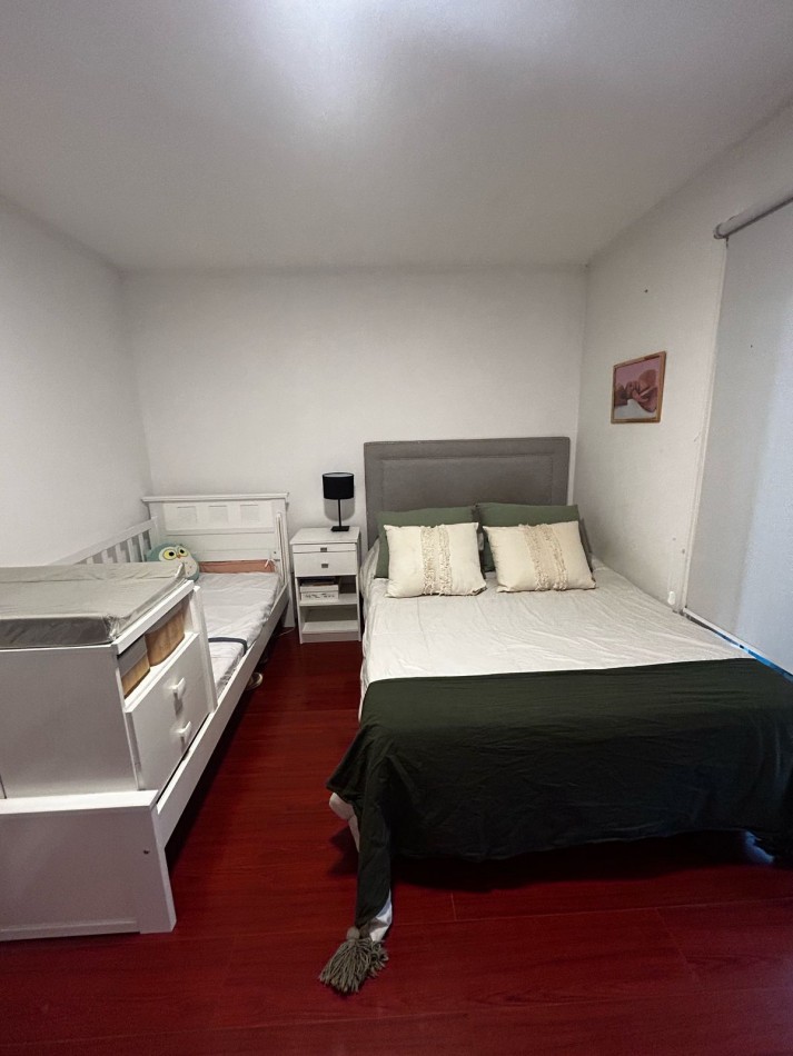 EN VENTA. DEPARTAMENTO DOS AMBIENTES CON COCHERA EN BARRIO VILLA PRIMERA