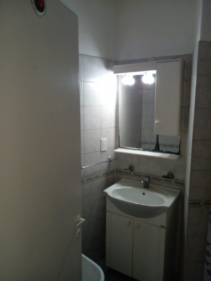 ALQUILER 24 MESES. CATAMARCA Y BOLIVAR. 2 AMBIENTES. $550.000, EXPENSAS INCLUIDAS