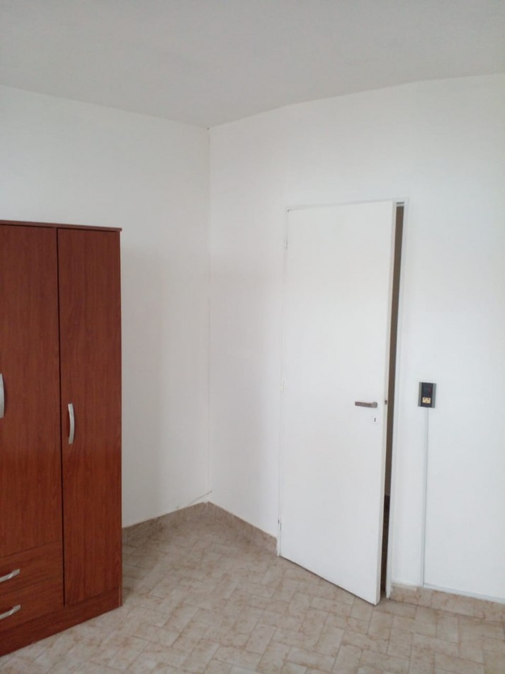 ALQUILER 24 MESES. CATAMARCA Y BOLIVAR. 2 AMBIENTES. $550.000, EXPENSAS INCLUIDAS